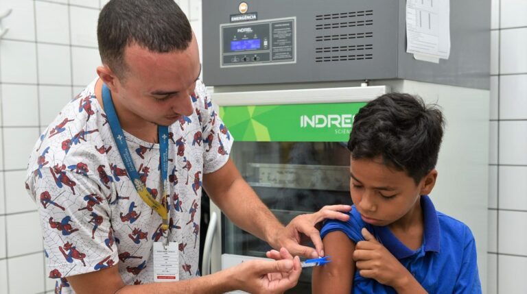 Vacinação contra Dengue em Campo Grande: Prefeitura Disponibiliza Imunização em Seis Unidades