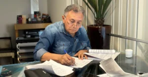 O juiz federal aposentado, Odilon de Oliveira, solicitou sua desfiliação do PSD-MS na última terça-feira. Odilon, reconhecido nacionalmente pelo combate ao narcotráfico na fronteira entre Brasil e Paraguai, inspirando até mesmo a criação de um filme.