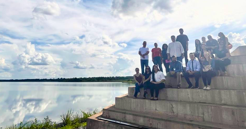 Os servidores da Agência Municipal de Regulação dos Serviços Públicos Delegados de Campo Grande (Agereg) tiveram a oportunidade, durante uma visita técnica, de conhecer de perto as operações da concessionária de água e esgoto da região, a Águas Guariroba.