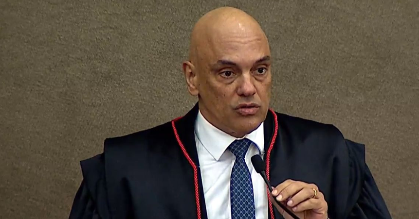 O Ministro do Supremo Tribunal Federal (STF), Alexandre de Moraes, determinou a inclusão do empresário Elon Musk no inquérito das milícias digitais (Inq. 4.874). Essa investigação tem como objetivo apurar a atuação criminosa de grupos suspeitos de disseminar notícias falsas em redes sociais para influenciar processos políticos.