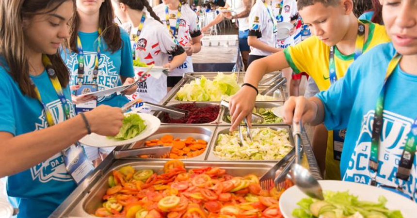 Os Jogos Escolares da Juventude de Mato Grosso do Sul, para atletas de 12 a 14 anos, estão acontecendo em Campo Grande e proporcionando uma infraestrutura adequada para atletas, técnicos, chefes de delegação, árbitros e todos os envolvidos.