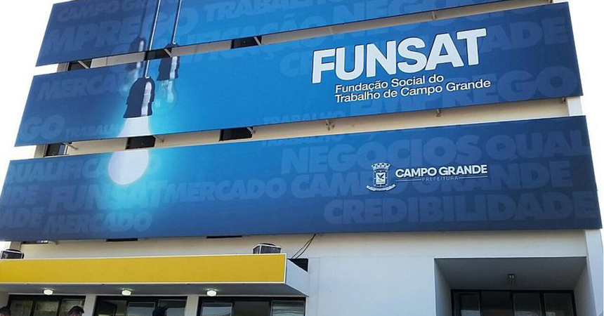 A Fundação Social do Trabalho (Funsat) oferece 2.162 vagas de emprego nesta segunda-feira (15), distribuídas em 195 profissões e ofertadas por 295 empresas de Campo Grande. Entre as oportunidades, destacam-se 10 vagas para assistente de vendas, 49 para atendente de padaria, 4 para conferente de carga e descarga, 8 para fiscal de loja, 10 para instalador de sistemas fotovoltaicos, 91 para motorista de caminhão e 193 para operador de caixa.