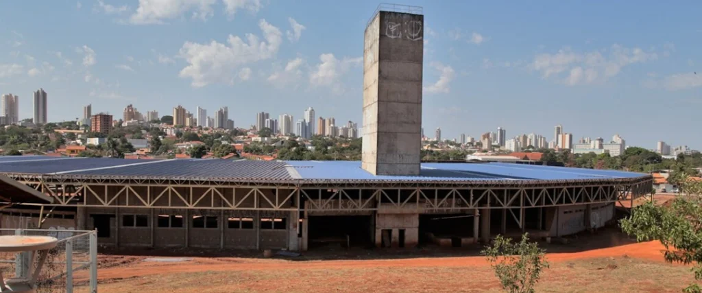 Adriane Lopes planeja concluir obras do Centro de Belas Artes e transformar espaços em centros de cultura e inovação em Campo Grande.