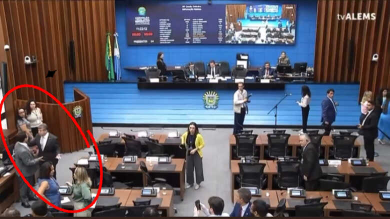 Pedrossian e Lídio Lopes trocam empurrões na ALEMS