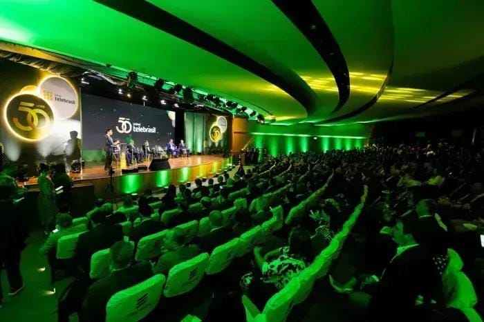 telecomunicações serviço essencial