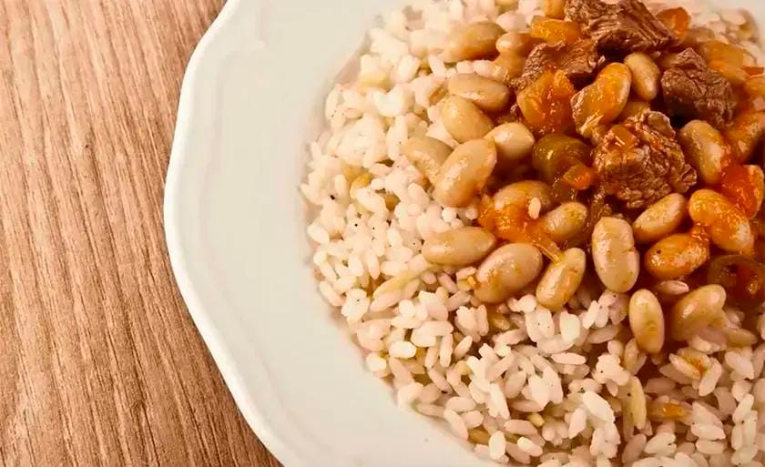 distribuição de alimentos a famílias indígenas em MS