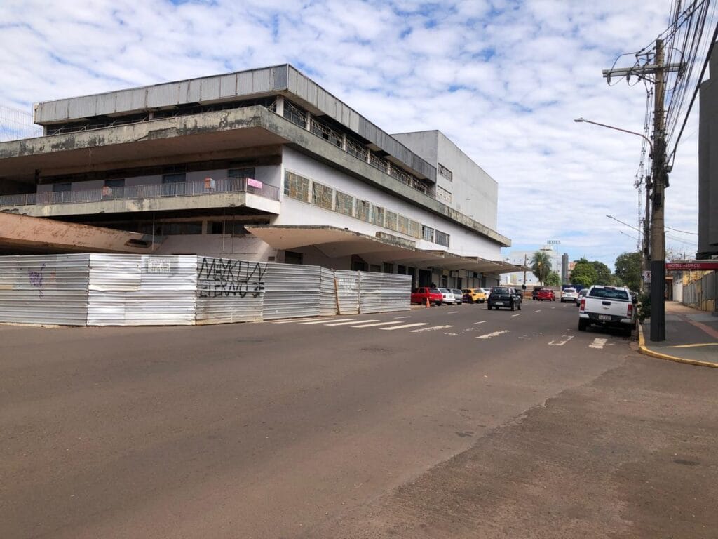Atual News 5 Morador de rua sofre ferimento na cabeça durante disputa por espaço na região da antiga rodoviária de Campo Grande