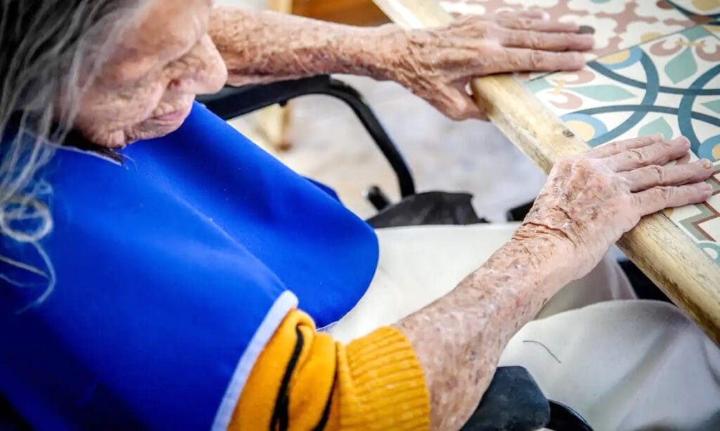 Campanha Fevereiro Roxo e Laranja destaca prevenção e diagnóstico precoce de doenças crônicas