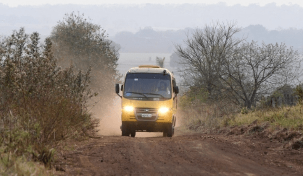 Ministério Público apura transporte escolar em Nova Andradina após bloqueio de moradores