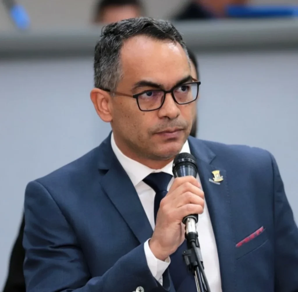 Diretor da Funesp deixa cargo após Justiça impor medida protetiva