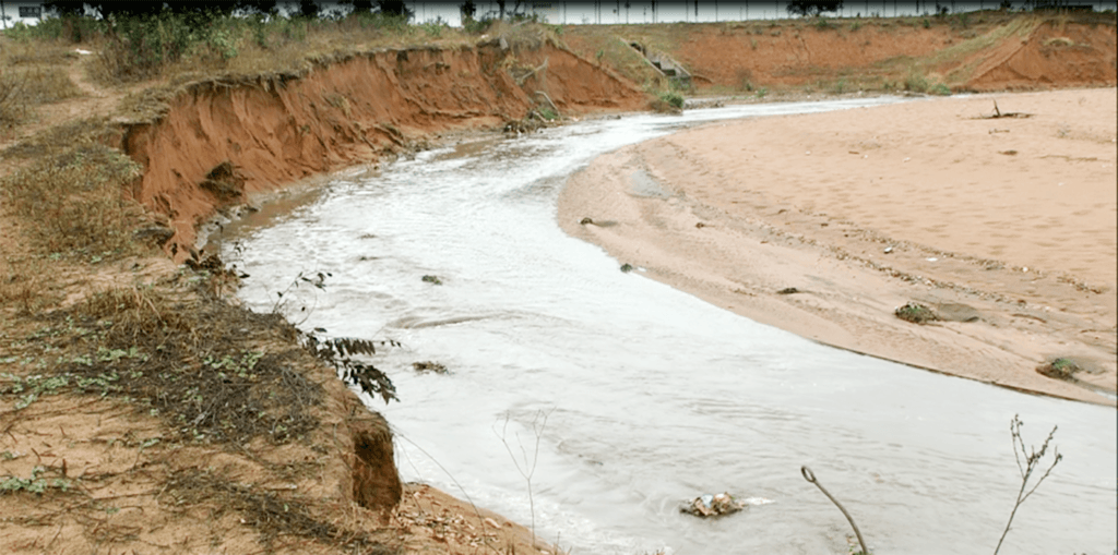 Canalização do Córrego da Onça é condição para concluir sistema de drenagem no Jardim Alvorada, em Três Lagoas