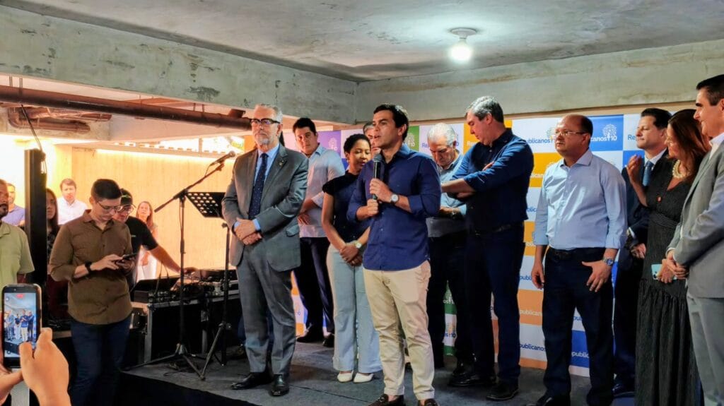 Em cerimônia do Republicanos, Beto Pereira aponta Tarcísio de Freitas como opção aguardada para 2026