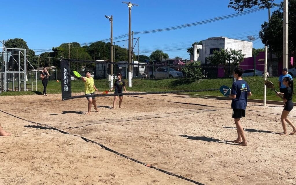 Prefeitura de Dourados mantém inscrições gratuitas para vôlei de praia 4×4 misto e beach tennis na 2ª Festa da Páscoa