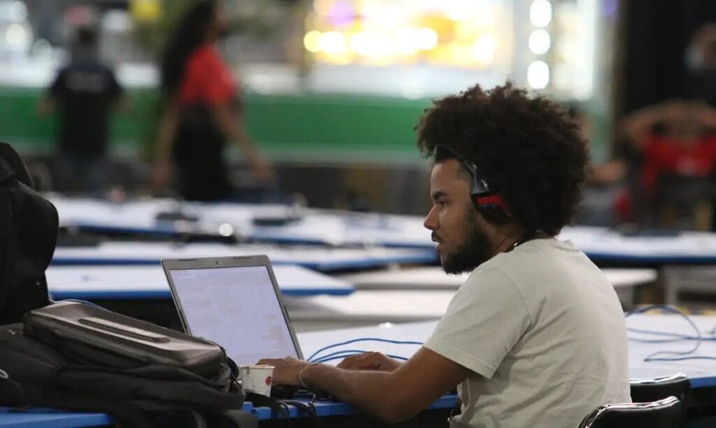 Sebrae oferece capacitação gratuita sobre Inteligência Artificial para micro e pequenas empresas em seis cidades de MS