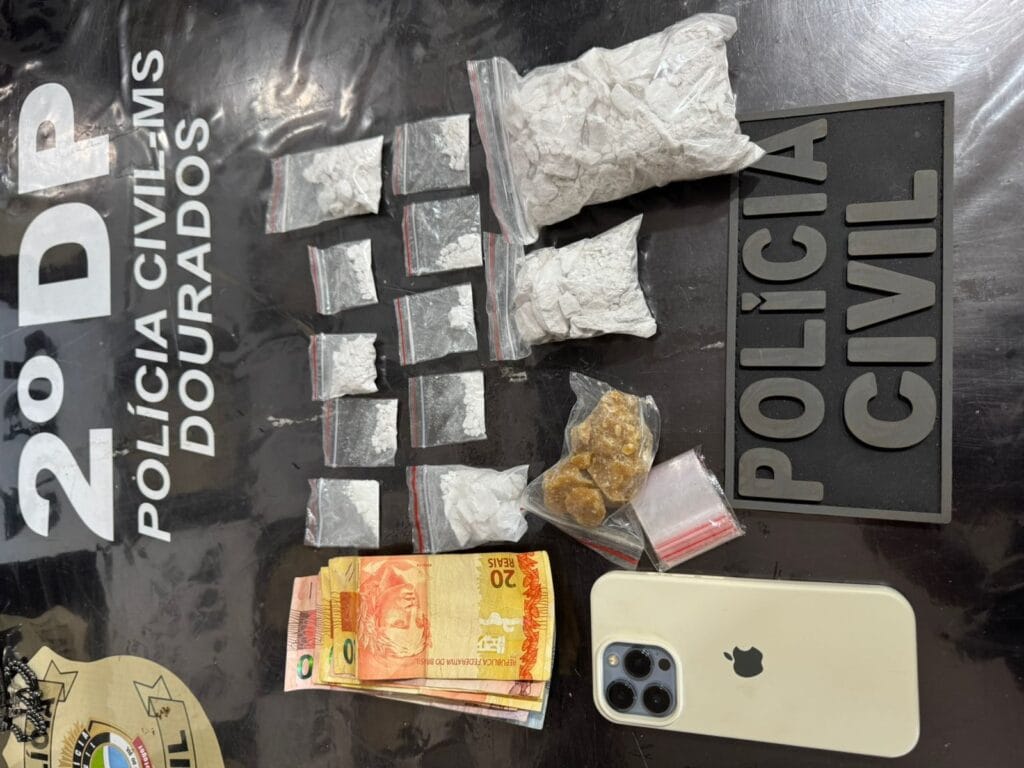 Mulher de 24 anos é presa em Dourados com cocaína e crack prontos para venda