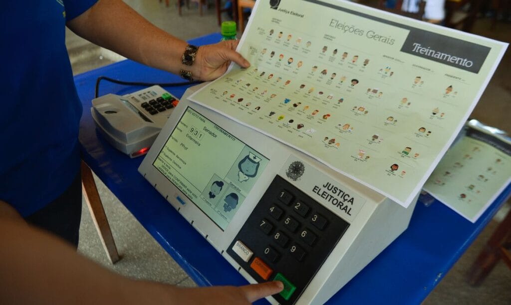 Prazo para emitir ou regularizar título de eleitor termina nesta quarta-feira