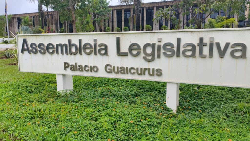 Assembleia de MS aprova em primeira votação projeto para combater discriminação por idade