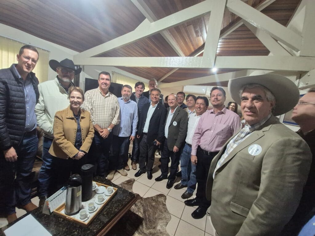 Governador discute demandas de empresários e MP Social antes da abertura da 60ª Expoagro em Dourados