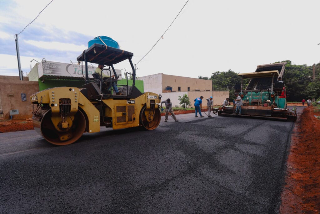 Prefeitura de Campo Grande lança licitação para pavimentação e drenagem em vários bairros