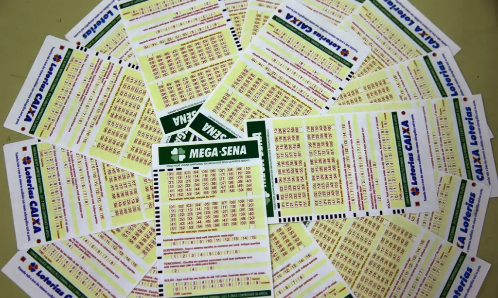 Mega-Sena acumula no concurso 3.011 e prêmio estimado chega a R$ 6 milhões