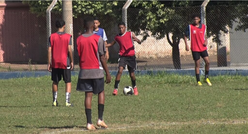 Sejuvel de Três Lagoas garante vaga nas semifinais da Copa AME nas categorias sub-14 e sub-16