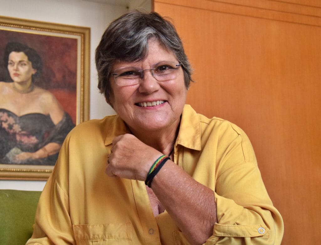 Polarização política amplia conflitos pessoais e desafia capacidade de diálogo, indica estudo de psicóloga