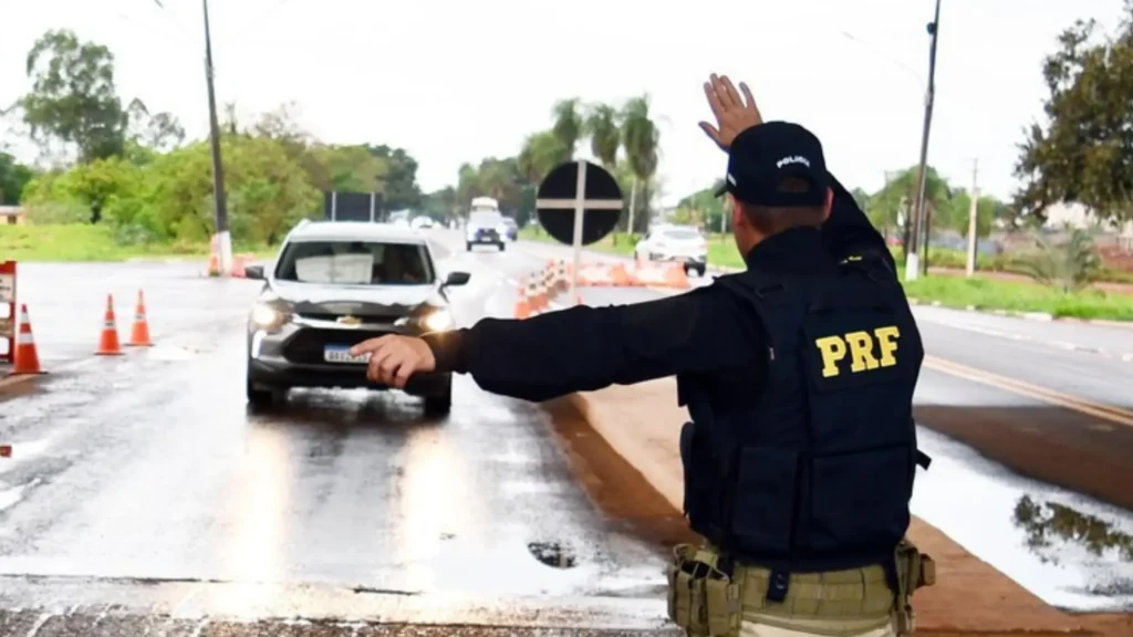 PRF intensifica fiscalização nas rodovias federais de Mato Grosso do Sul durante o feriado de Corpus Christi