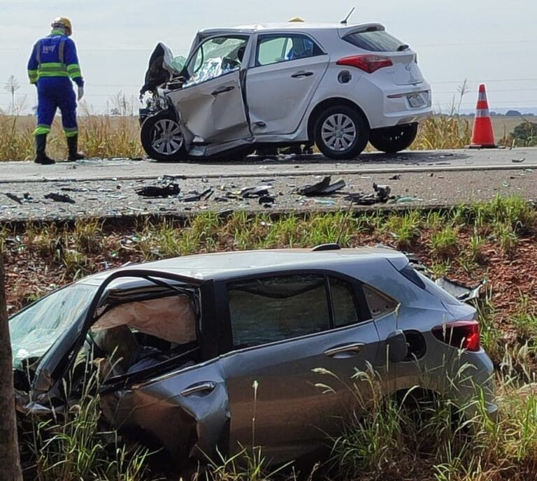 Colisão frontal na BR-158 mata dois condutores entre Paranaíba e Aparecida do Taboado