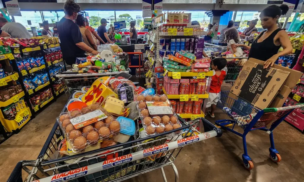 Prévia do IPCA recua para 0,41% em junho, mas inflação em 12 meses atinge 4,8%