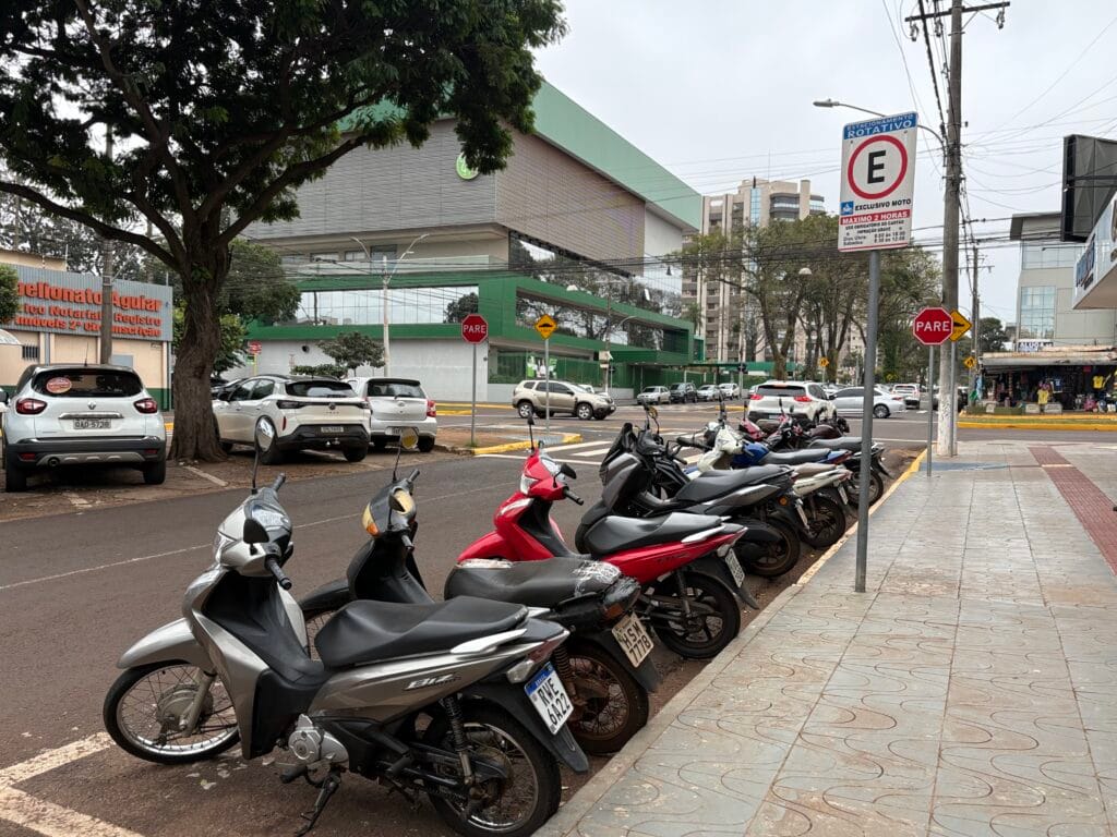 Prefeitura de Dourados obtém aval para reinstalar estacionamento rotativo pago