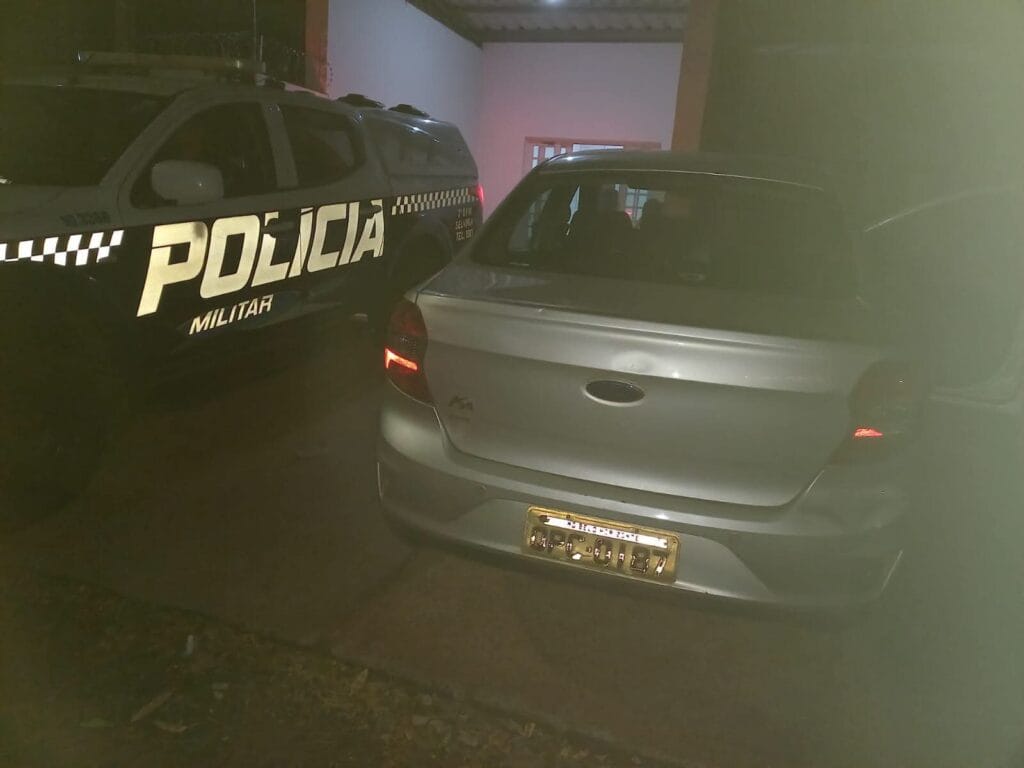 Ford Ka é apreendido em Três Lagoas por suspeita de adulteração e motorista sem habilitação