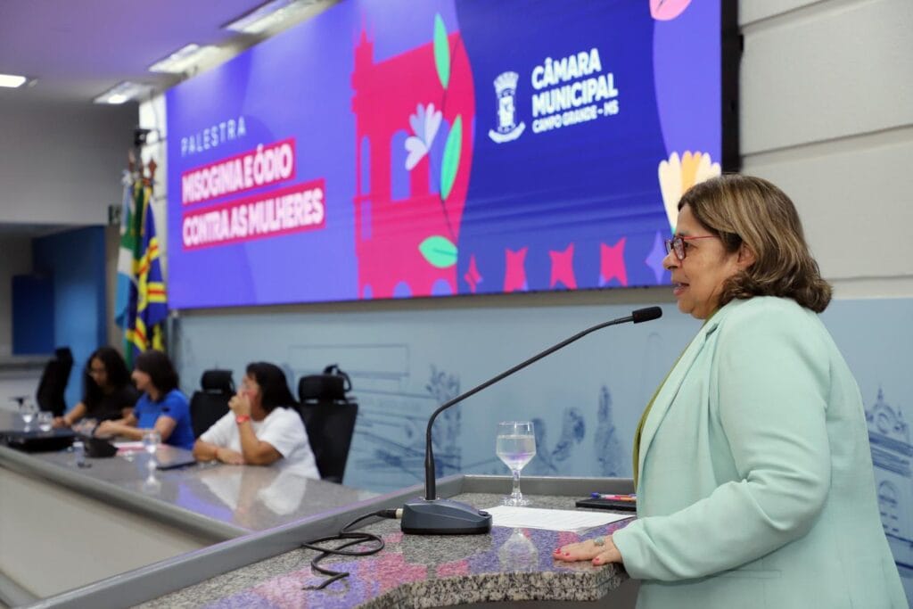 Palestra sobre misoginia e discursos de ódio encerra Agosto Lilás em Campo Grande