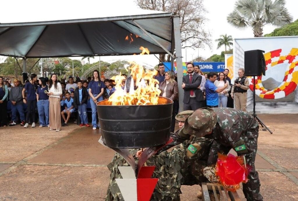 Chama da Pátria será acesa na Praça Antônio João em Dourados nesta terça