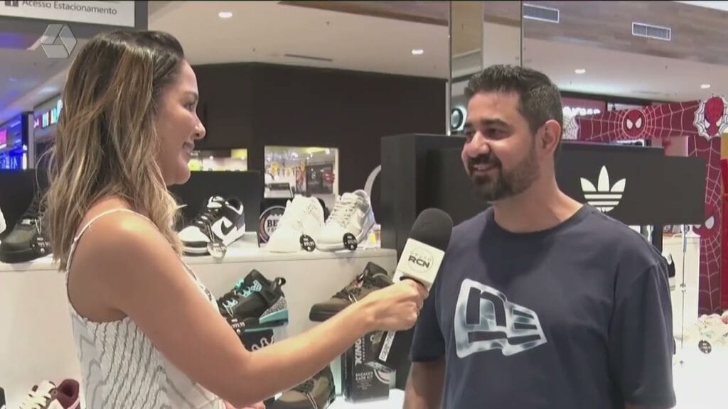 Streetwear atrai consumidores de todas as idades nas lojas Kings e New Era, em Três Lagoas