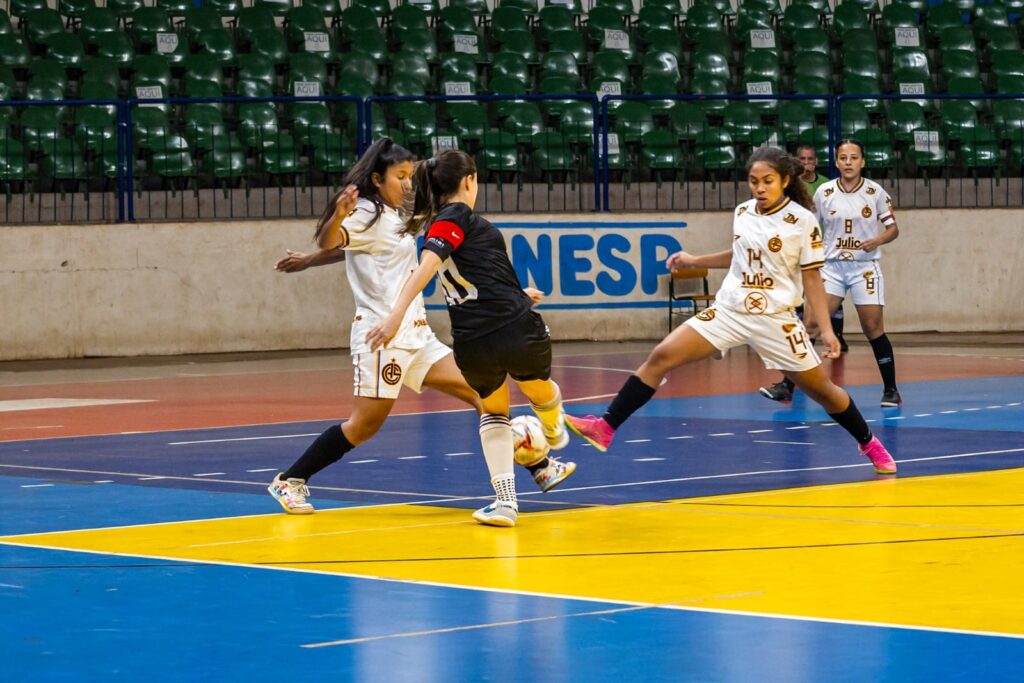 Campo Grande recebe fórum nacional de esporte com Magic Paula e André Heller