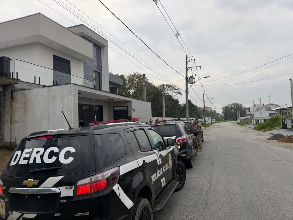 Polícia Civil prende nove suspeitos de desviar R$ 655 mil de banco em Campo Grande