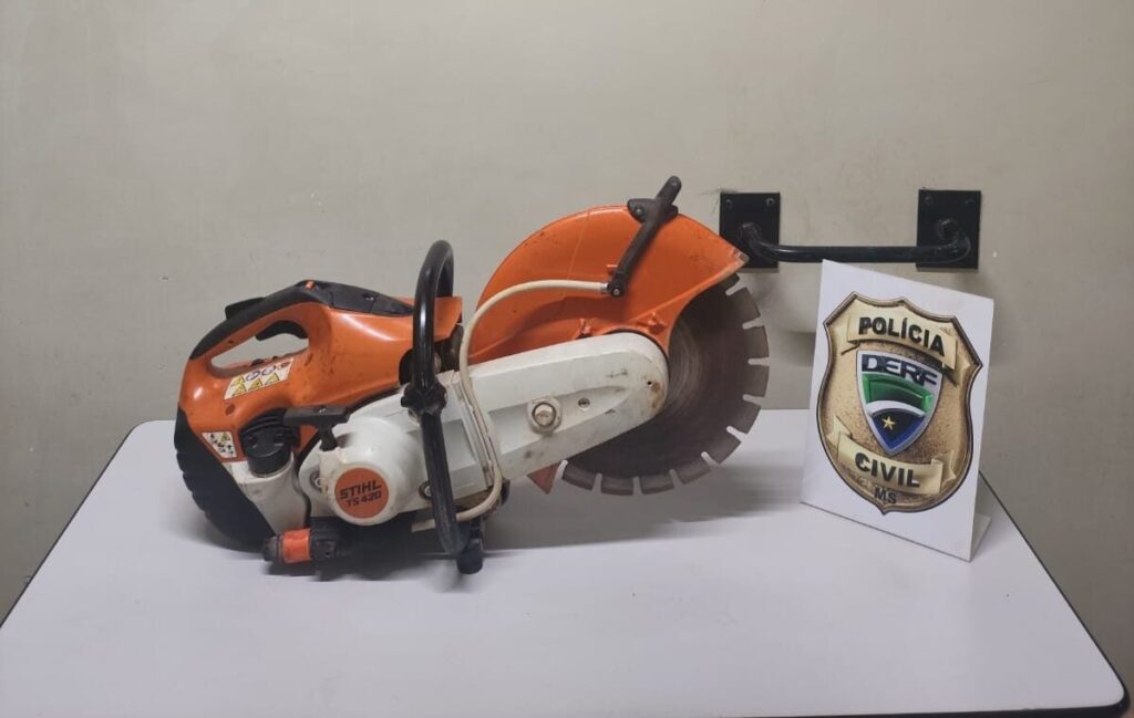 Recuperada máquina policorte furtada da Águas Guariroba; comprador preso em Campo Grande