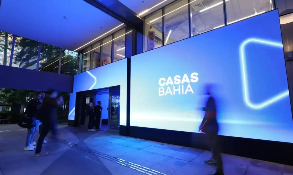 Casas Bahia paga R$ 7,5 mil a mais de 4.400 ex-funcionários após acordo trabalhista