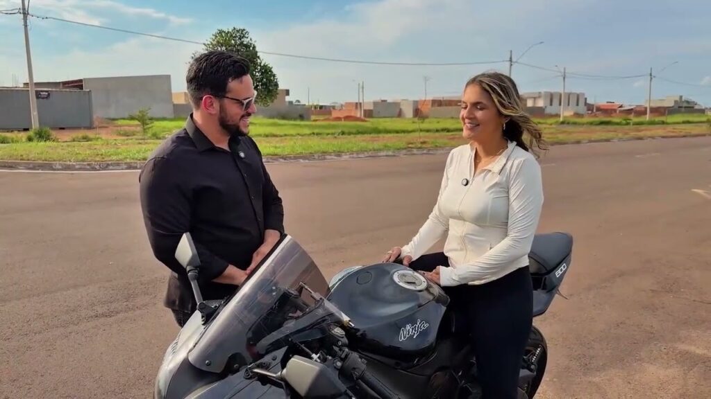 Engenheira Naiara Alves revela paixão por motos no quadro Lado B da TVC Agora